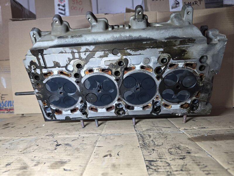 Chiulasa 2.0 tdi VW tip COD R03L103373J